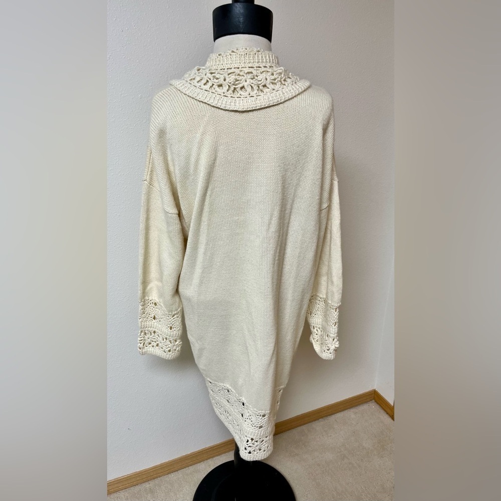 Elegant wool blend Cream Knit Sweater women’s size S - Picture 2 of 3